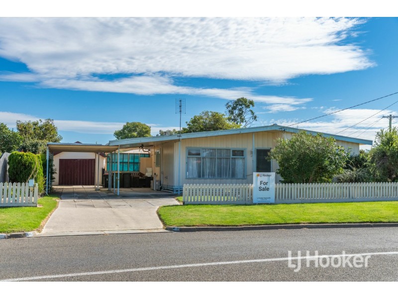 9 Kings Road, Paynesville VIC 3880