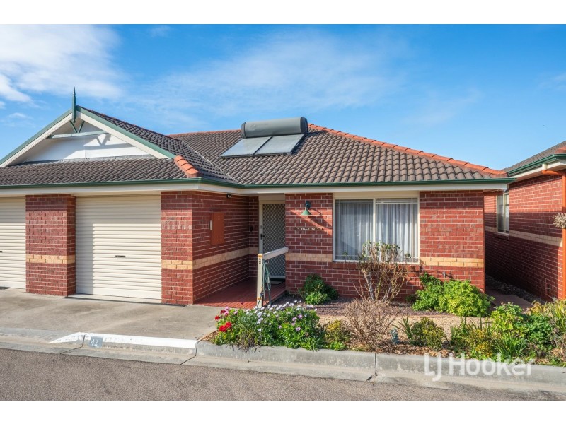 Unit 42/5 Canal Road, Paynesville VIC 3880