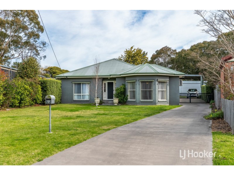 9 Newton Close, Paynesville VIC 3880