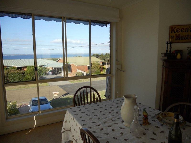 35 Fullarton Drive, Paynesville VIC 3880