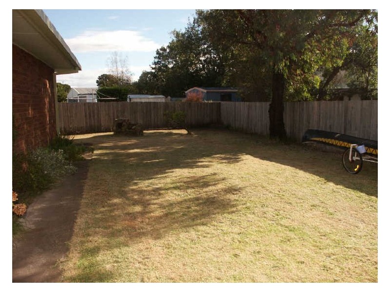 33 McMillan Grove, Paynesville VIC 3880