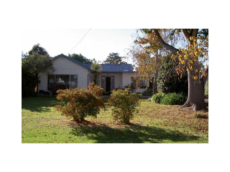 32 Newlands Drive, Paynesville VIC 3880