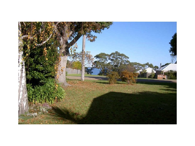 32 Newlands Drive, Paynesville VIC 3880