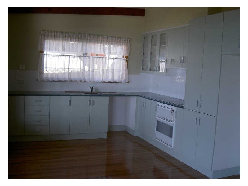 207 Bay Road, Eagle Point VIC 3878