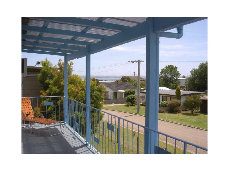 22 McMillan Grove, Paynesville VIC 3880