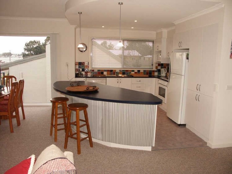 Raymond Island VIC 3880