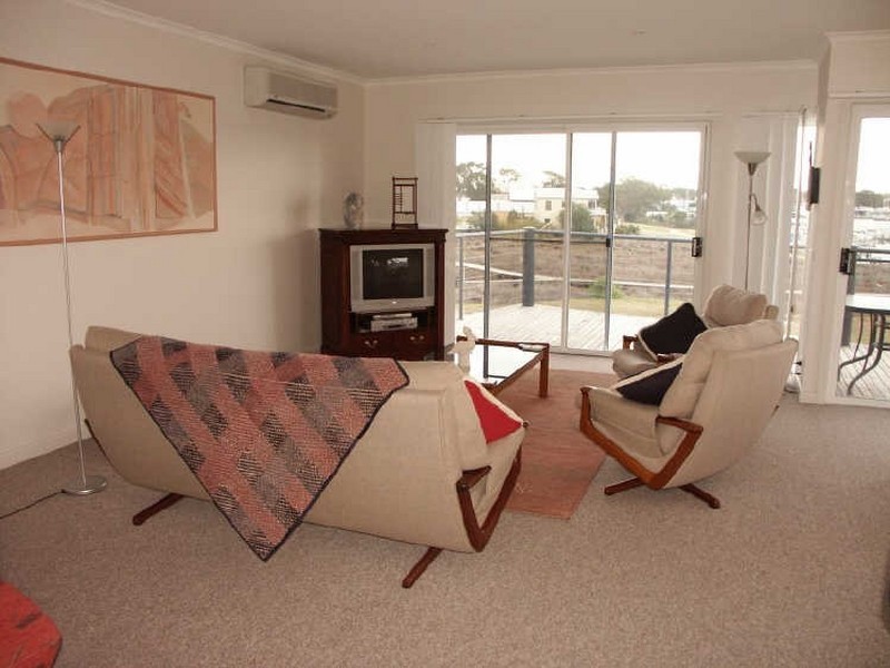 Raymond Island VIC 3880