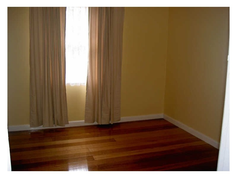 33 Main Road, Paynesville VIC 3880