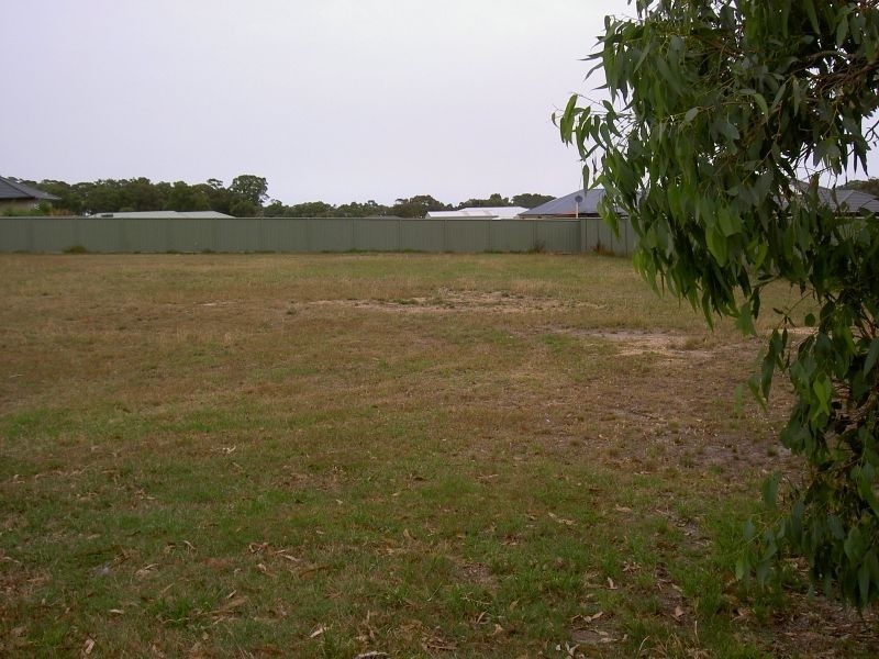 1 2 3 & 4/27 Paynesville Road, Paynesville VIC 3880