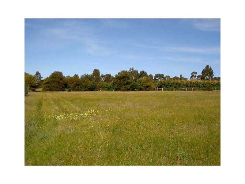 20 Mallard Close, Newlands Arm VIC 3875