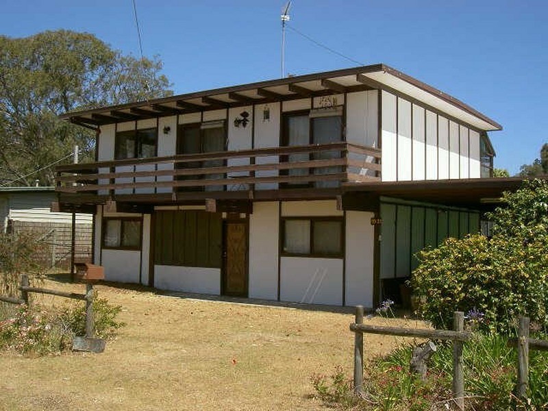 Raymond Island VIC 3880