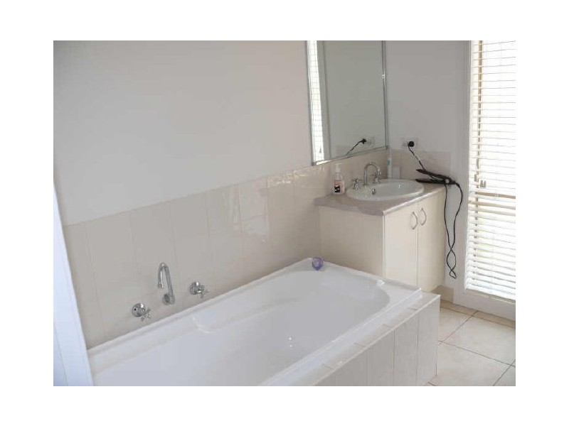 Eagle Point VIC 3878