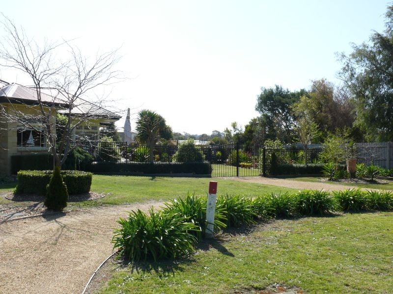 36 Lake Shore Drive, Newlands Arm VIC 3875