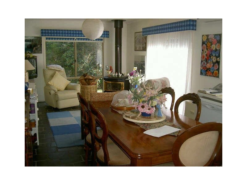 Raymond Island VIC 3880