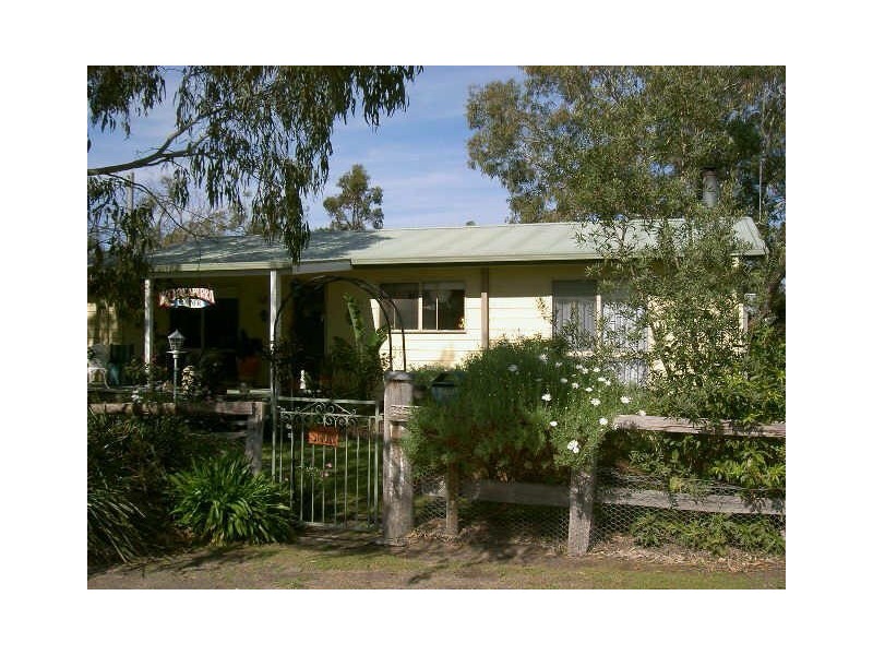 Raymond Island VIC 3880