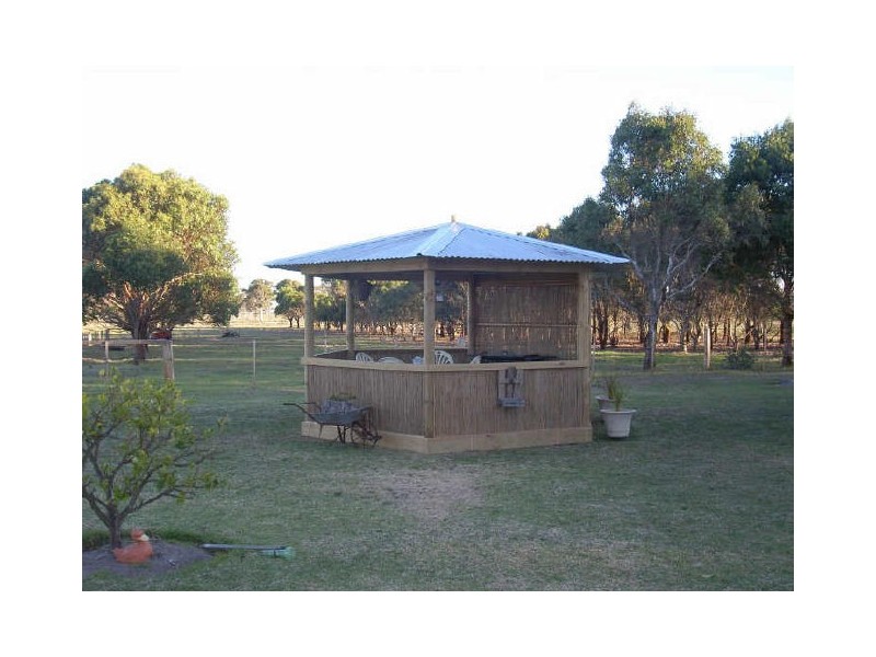 335 Romawi Road, Forge Creek VIC 3875