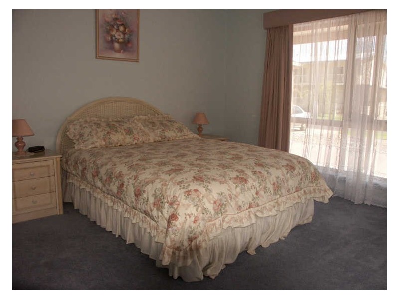 4 Marina Drive, Paynesville VIC 3880