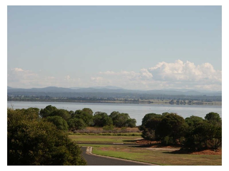 4 Marina Drive, Paynesville VIC 3880