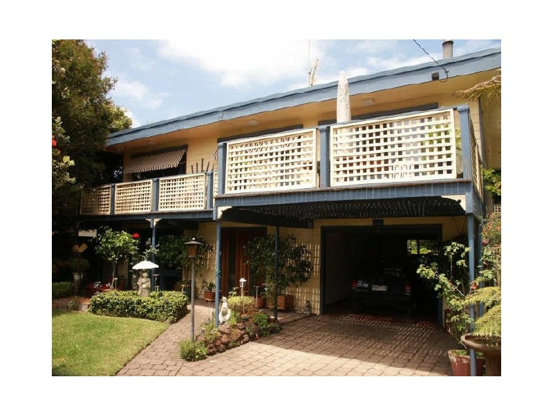 Raymond Island VIC 3880