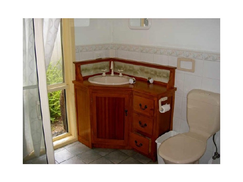 Raymond Island VIC 3880