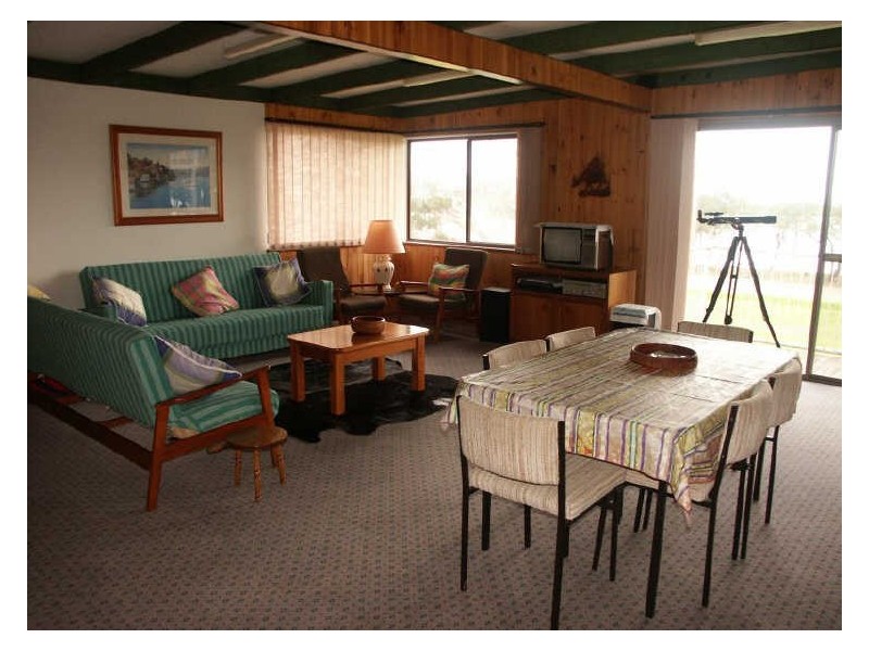 185 Western Boulevard, Raymond Island VIC 3880