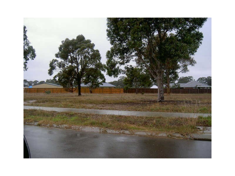 16 Riviera Close, Paynesville VIC 3880