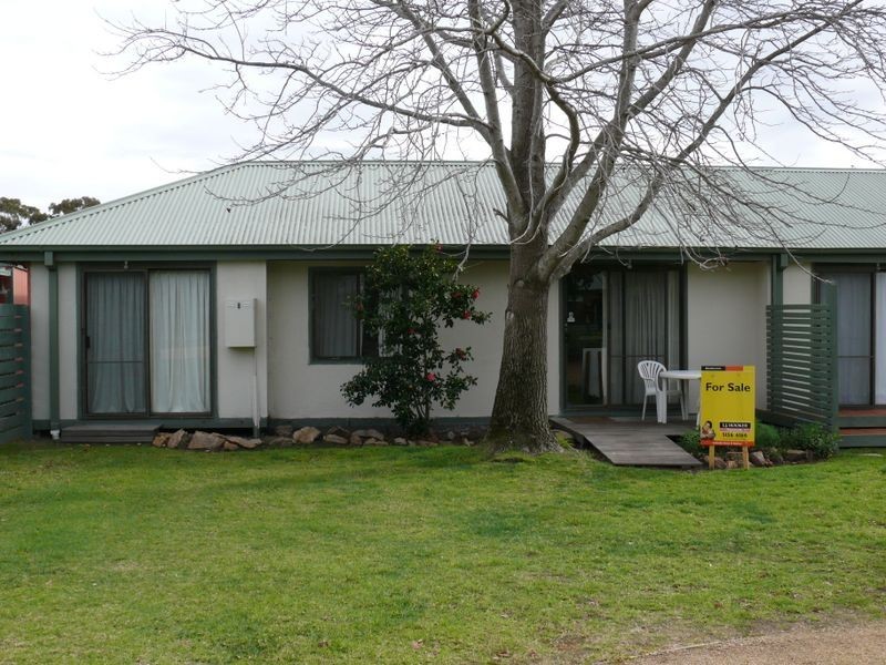 8/3-19 Toonalook Parade, Paynesville VIC 3880