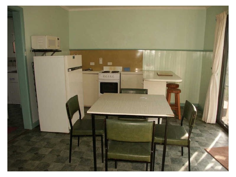 8/3-19 Toonalook Parade, Paynesville VIC 3880