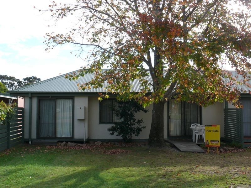 8/3-19 Toonalook Parade, Paynesville VIC 3880