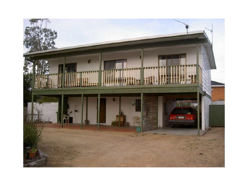 8 Government Road, Paynesville VIC 3880