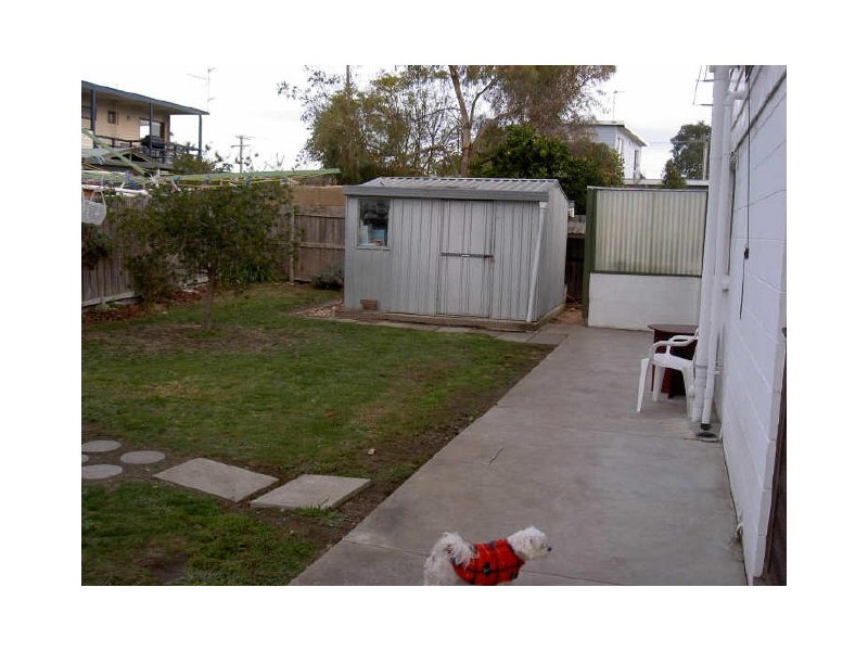 8 Government Road, Paynesville VIC 3880