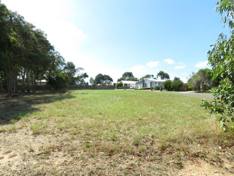 1 Bayside Avenue, Newlands Arm VIC 3875