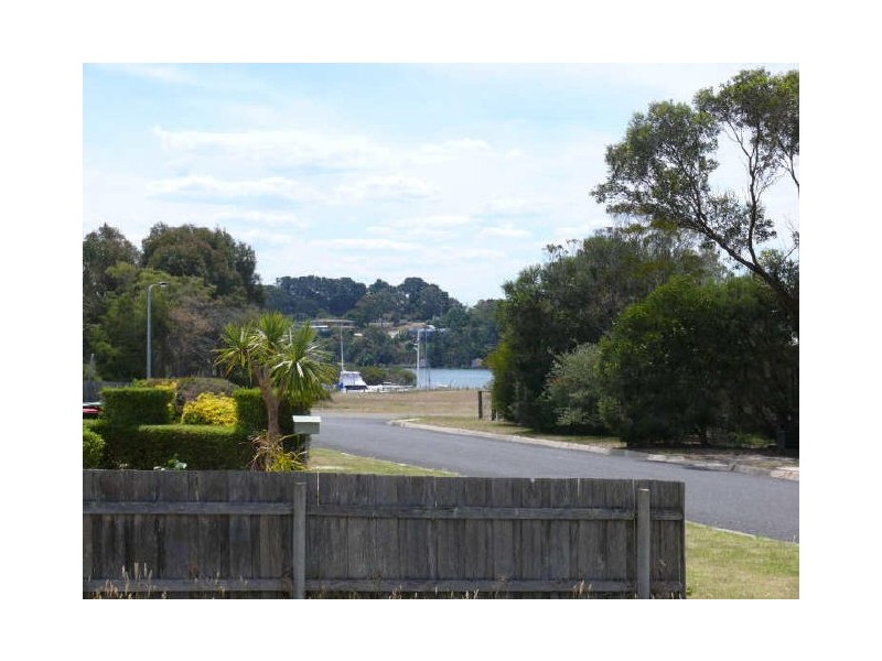 6 Acrux Drive, Newlands Arm VIC 3875