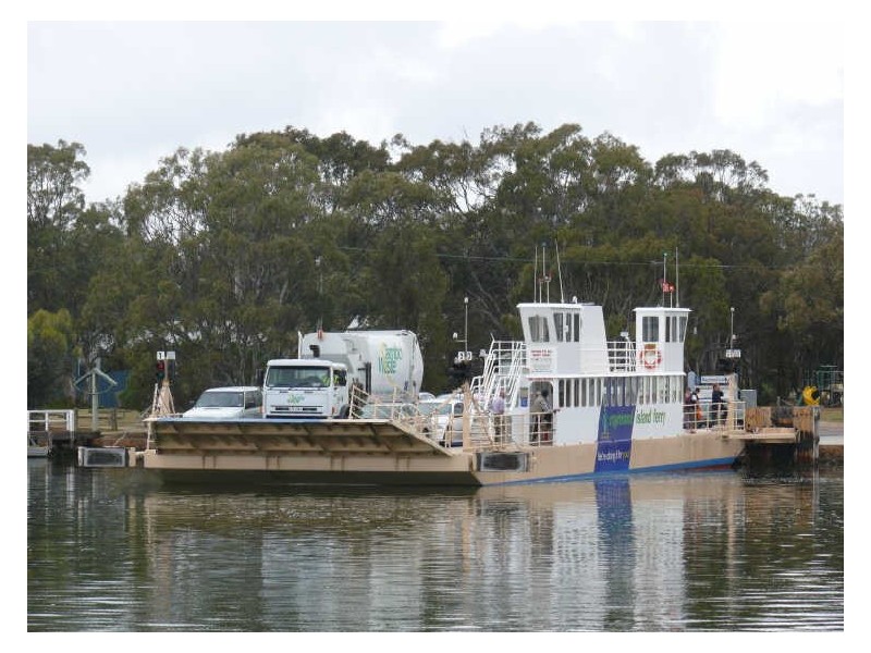 81 The Esplanade, Paynesville VIC 3880