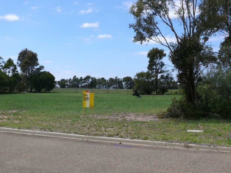 4 Lake Haven Avenue, Newlands Arm VIC 3875