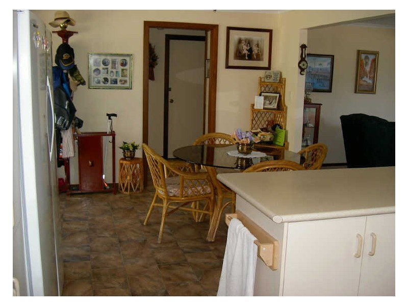 Raymond Island VIC 3880