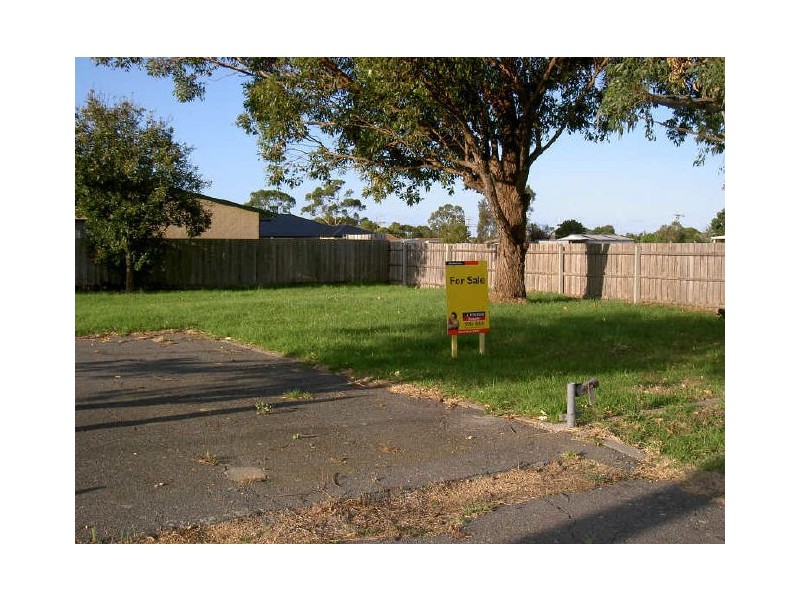 42 Victoria Street, Paynesville VIC 3880