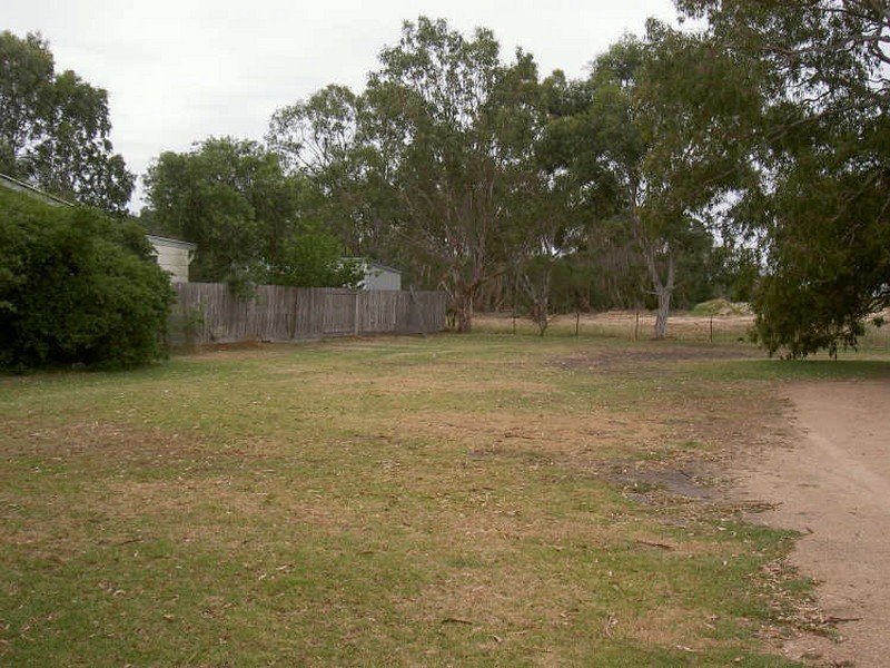 139 Bay Road, Eagle Point VIC 3878