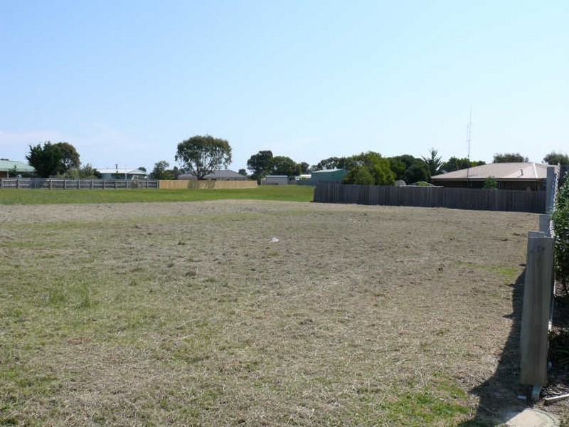 5 Landfall Avenue, Newlands Arm VIC 3875