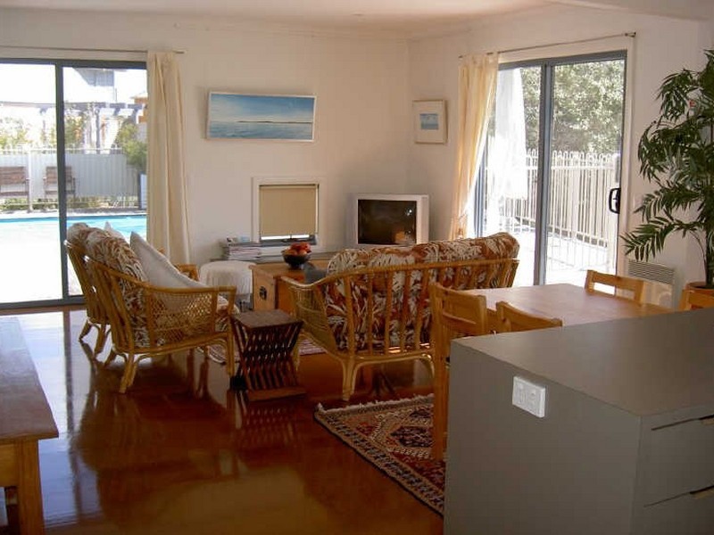 Raymond Island VIC 3880