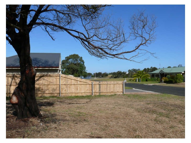 13 Lake Valley Way, Newlands Arm VIC 3875