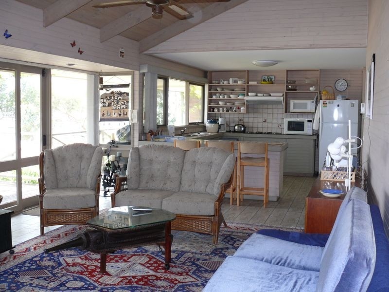 Raymond Island VIC 3880