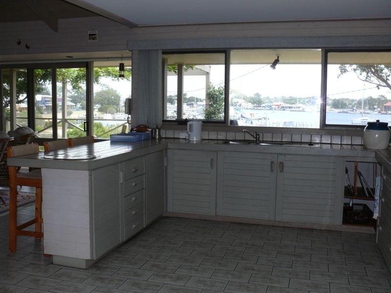 Raymond Island VIC 3880