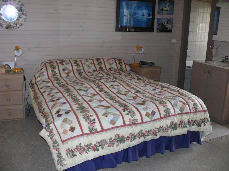 Raymond Island VIC 3880