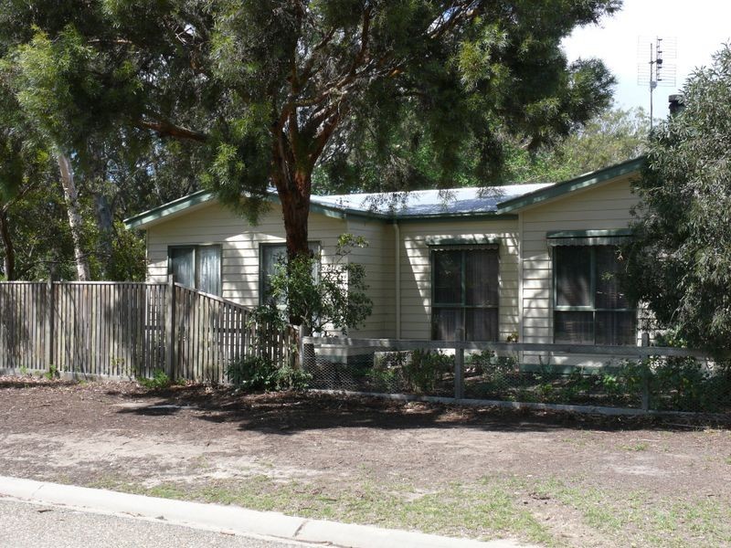 Raymond Island VIC 3880