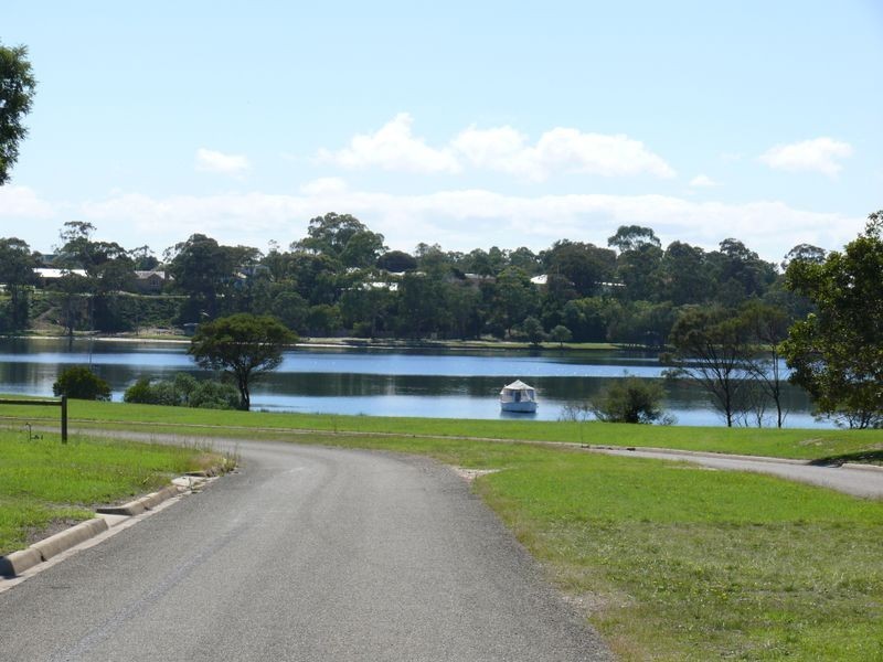 39 Lake Shore Drive, Newlands Arm VIC 3875