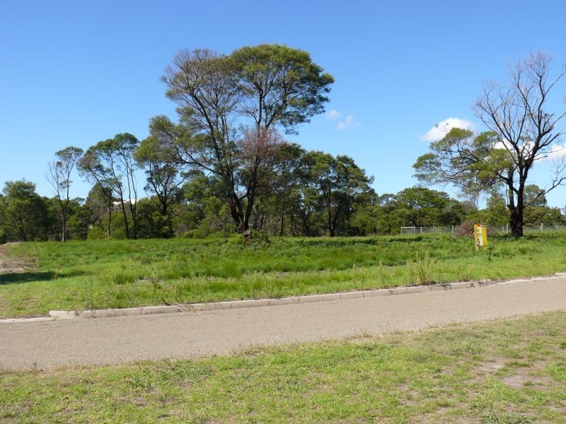 39 Lake Shore Drive, Newlands Arm VIC 3875