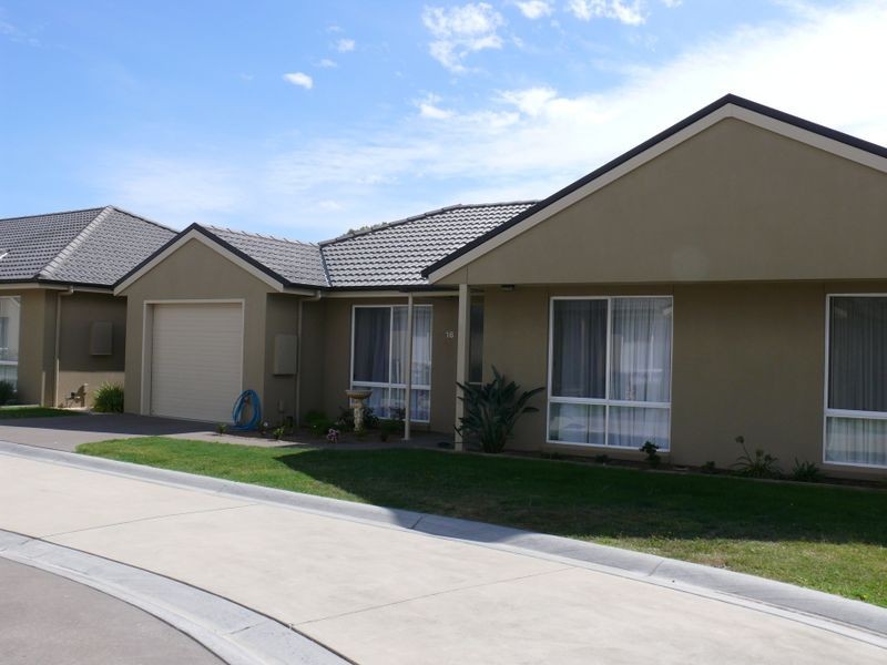 16/9-11 Wellington Street, Paynesville VIC 3880