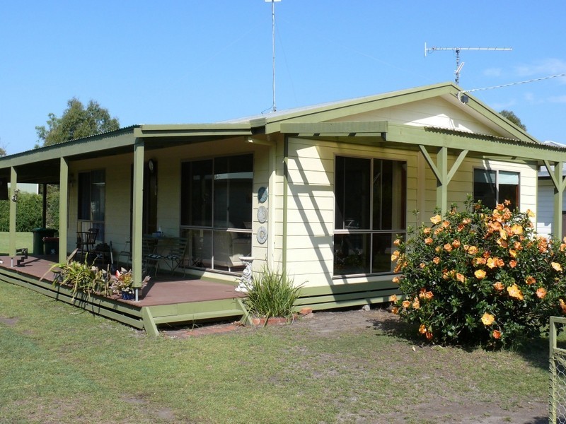 Raymond Island VIC 3880