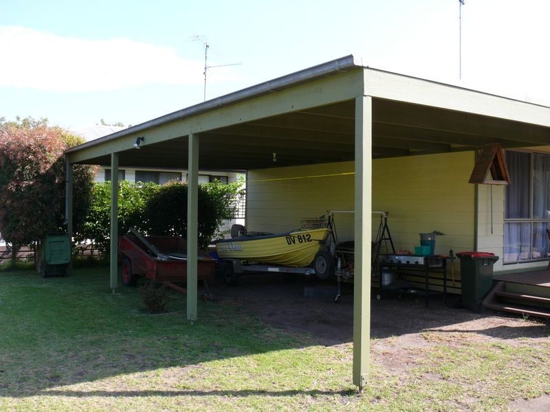 Raymond Island VIC 3880